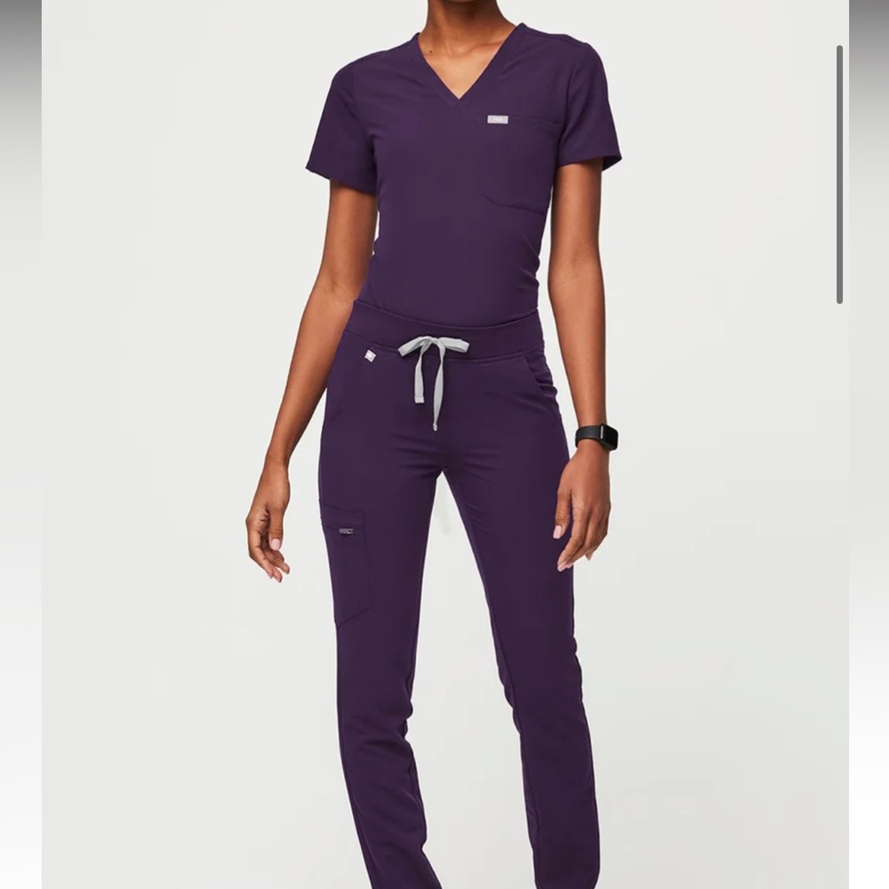 Figs Plum Catarina scrub top